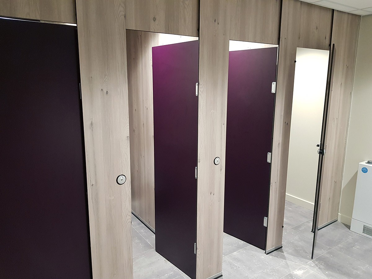 ladies cubicles retouched